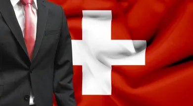 Швейцария смягчает выдачу рабочих разрешений