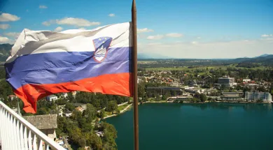 Словения снова начинает прием документов на выдачу виз россиянам 