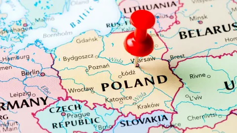 Польша вводит запрет на въезд легковых автомобилей, зарегистрированных в России